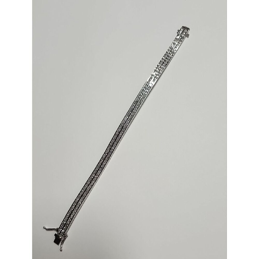 Silver Rhinestone Tennis Bracelet - Sparkling Row Design Cubic Zirconia 7"